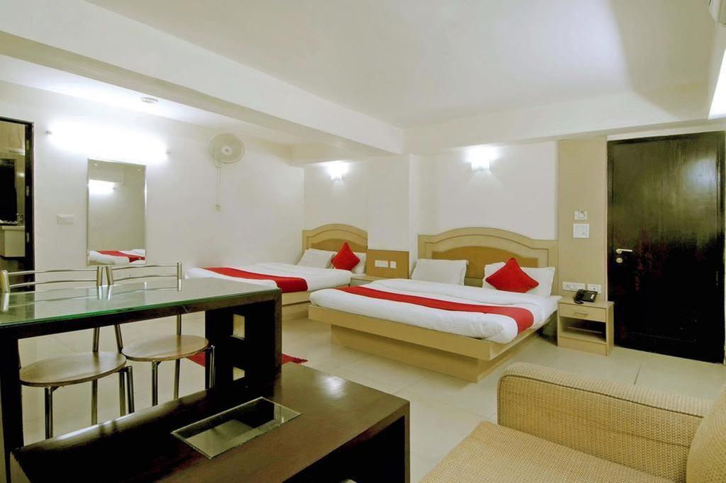 Hotel Durga International New Delhi Exterior photo